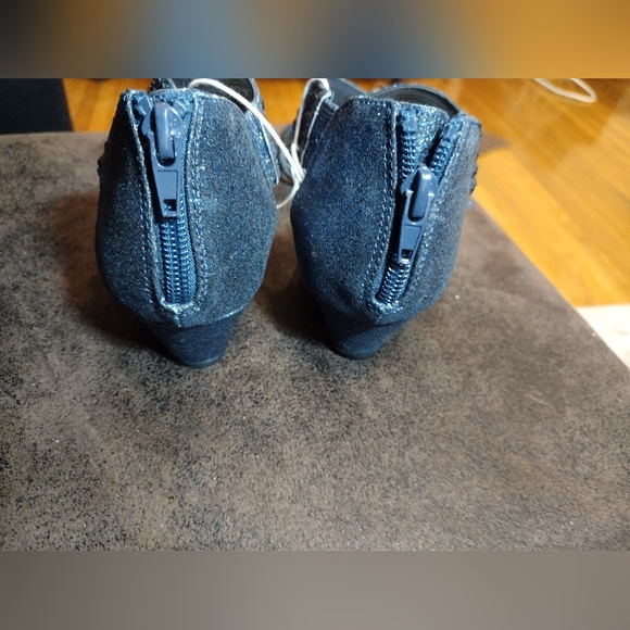 NWOT Charter Club Blue Wedge Heels - Picture 4 of 9